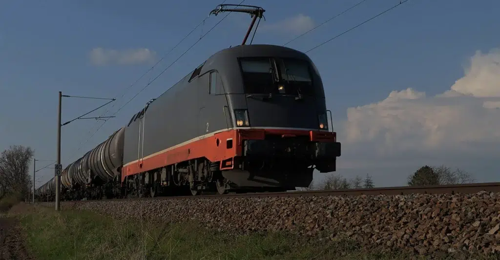 How to Cut Costs on Busy Rail Routes Without Compromising Connectivity